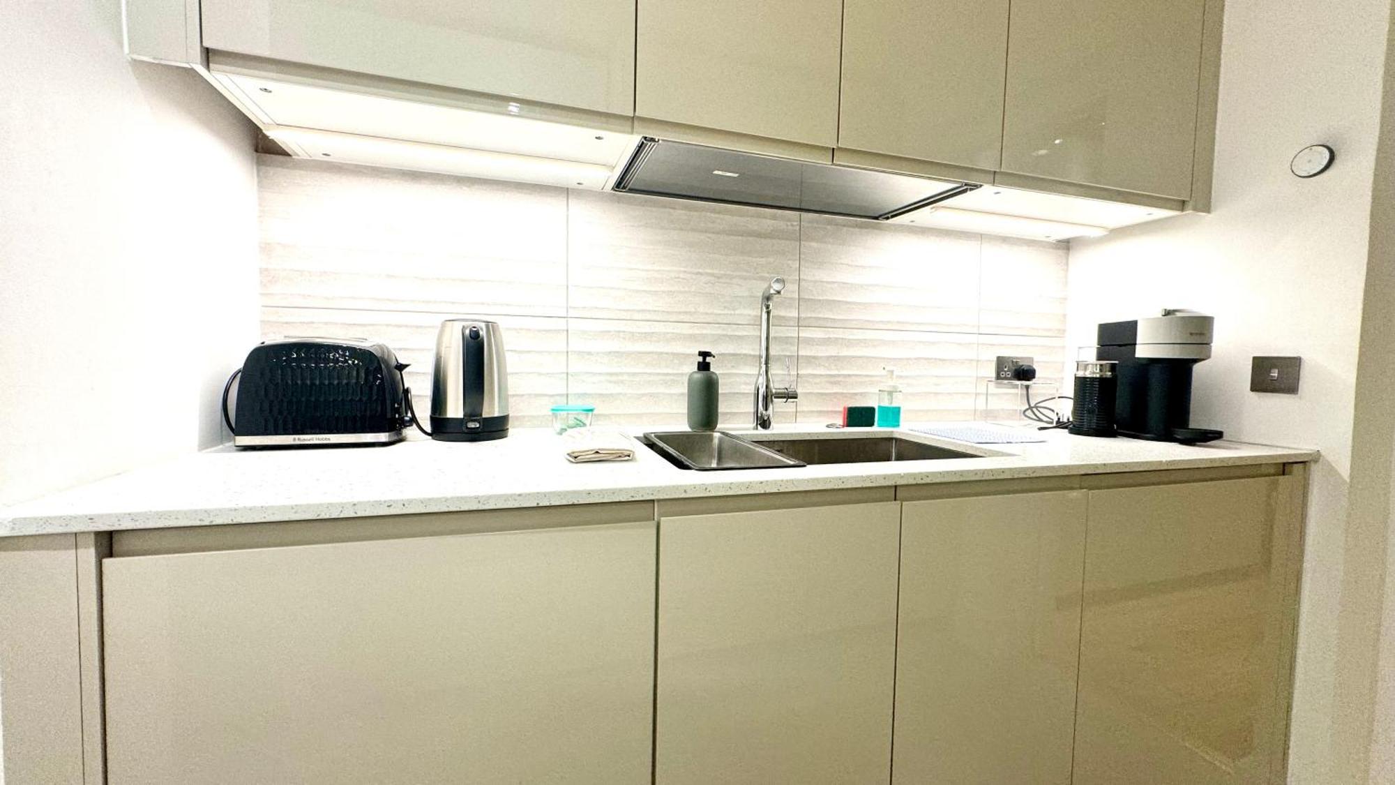 2 Bedroom Apartment In Central London South Kensington By Wild Λονδίνο Εξωτερικό φωτογραφία